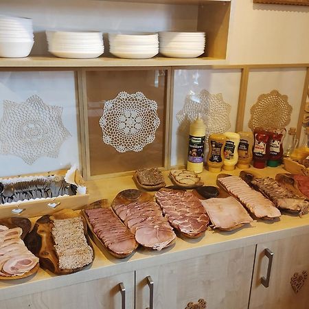 "U Skowronkow" Bed and Breakfast Bukowina Tatrzańska Eksteriør billede